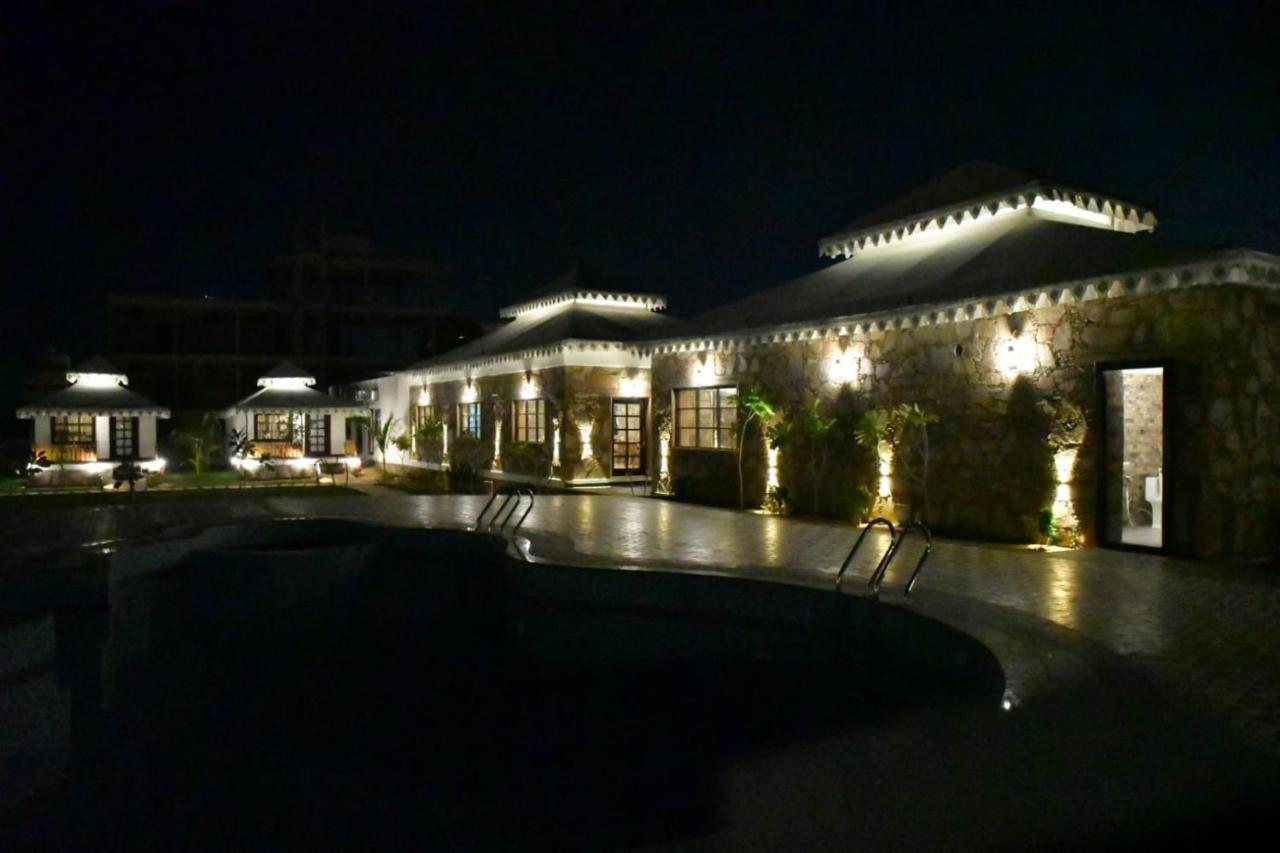 Ananda Resort Pushkar Exteriör bild