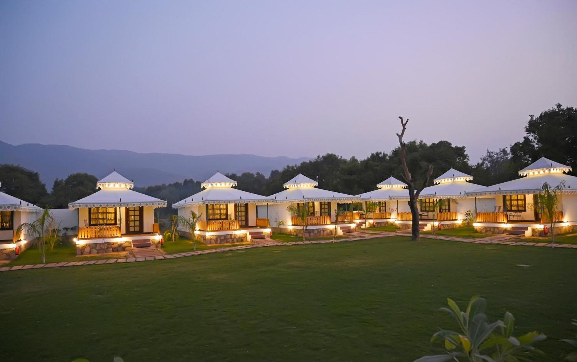 Ananda Resort Pushkar Exteriör bild